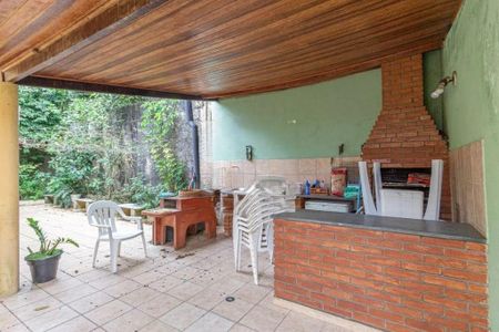 Casa à venda com 199m², 4 quartos e 2 vagas