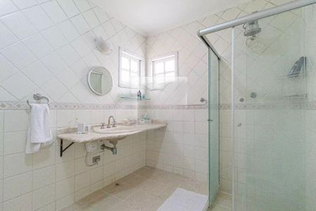 Casa à venda com 199m², 4 quartos e 2 vagas