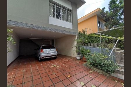 Casa à venda com 3 quartos, 206m² em Jardim Dona Sinha, São Paulo