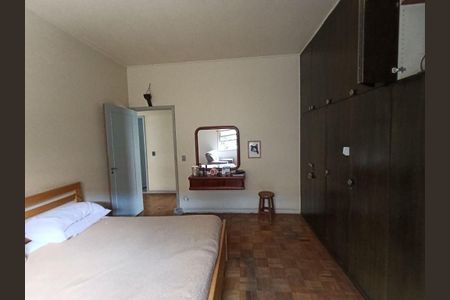 Casa à venda com 3 quartos, 206m² em Jardim Dona Sinha, São Paulo
