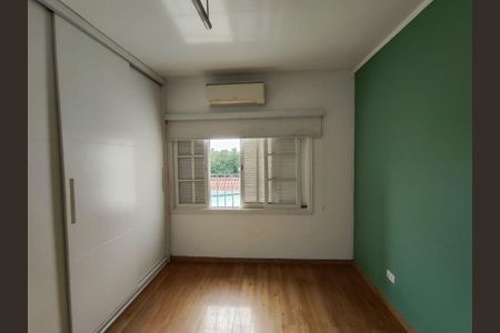 Casa à venda com 300m², 3 quartos e 3 vagas
