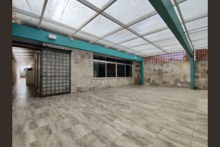 Casa à venda com 300m², 3 quartos e 3 vagas