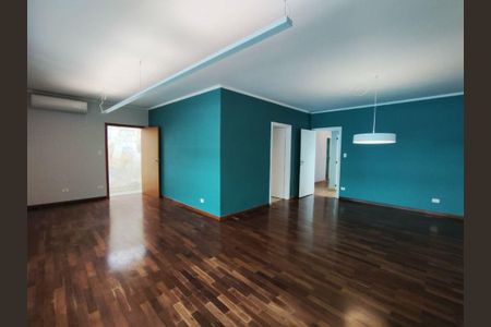 Casa à venda com 300m², 3 quartos e 3 vagas