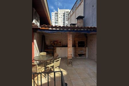 Casa à venda com 198m², 3 quartos e 3 vagas