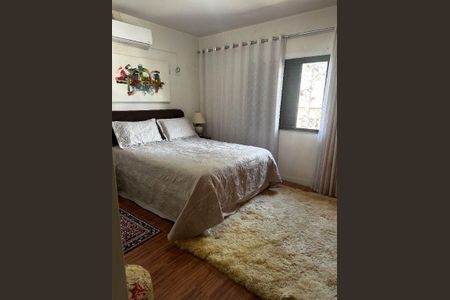 Casa à venda com 198m², 3 quartos e 3 vagas