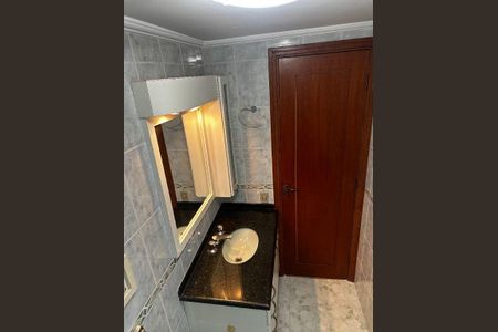 Casa à venda com 198m², 3 quartos e 3 vagas