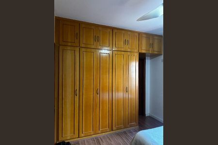 Casa à venda com 198m², 3 quartos e 3 vagas