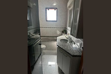 Casa à venda com 198m², 3 quartos e 3 vagas