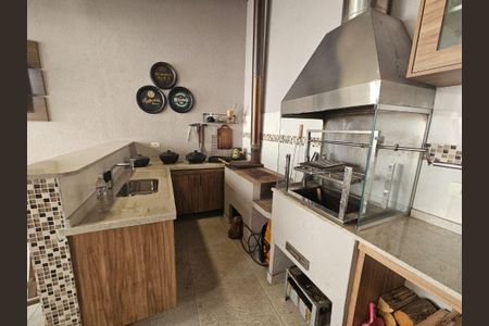 Casa à venda com 134m², 3 quartos e 2 vagas