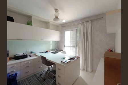 Casa à venda com 180m², 4 quartos e 4 vagas