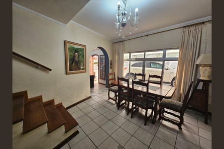 Casa à venda com 3 quartos, 150m² em Jardim Rizzo, São Paulo