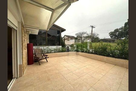Casa à venda com 476m², 5 quartos e 6 vagas