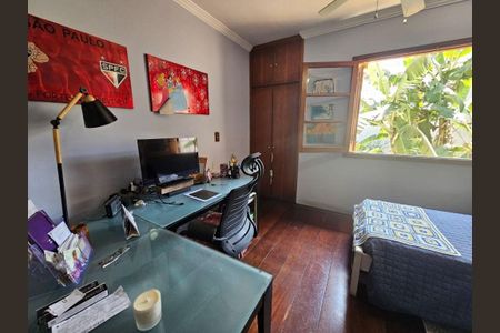 Casa à venda com 3 quartos, 199m² em Jardim das Vertentes, São Paulo