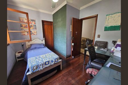 Casa à venda com 3 quartos, 199m² em Jardim das Vertentes, São Paulo