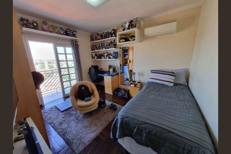 Casa à venda com 4 quartos, 200m² em Butantã, São Paulo