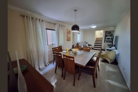 Casa à venda com 4 quartos, 200m² em Butantã, São Paulo