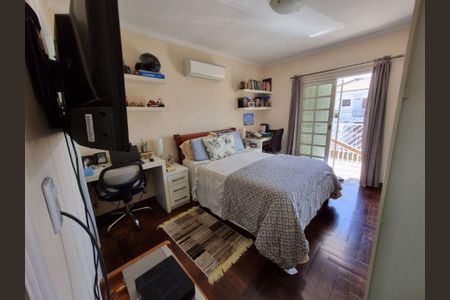 Casa à venda com 4 quartos, 200m² em Butantã, São Paulo
