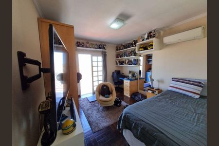 Casa à venda com 4 quartos, 200m² em Butantã, São Paulo