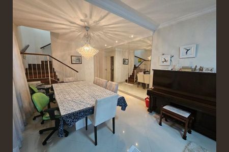 Casa à venda com 3 quartos, 225m² em Jardim Bonfiglioli, São Paulo