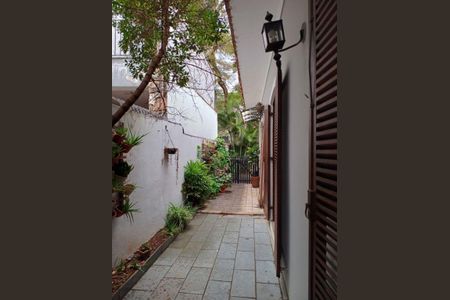Casa à venda com 189m², 4 quartos e 2 vagas
