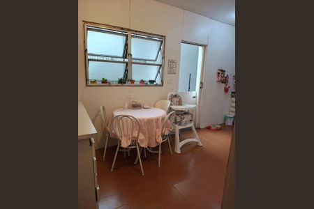 Casa à venda com 189m², 4 quartos e 2 vagas