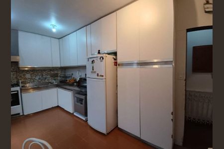 Casa à venda com 4 quartos, 189m² em Butantã, São Paulo
