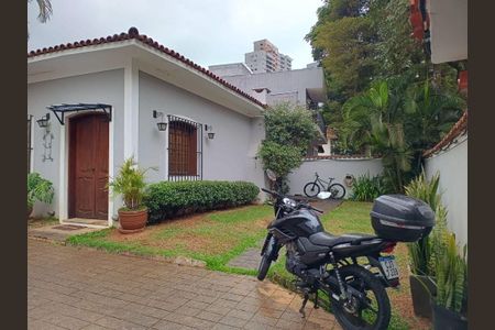 Casa à venda com 189m², 4 quartos e 2 vagas