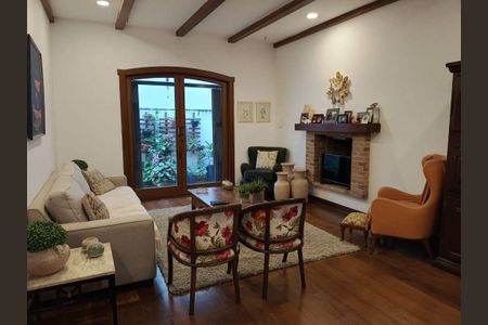Casa à venda com 189m², 4 quartos e 2 vagas