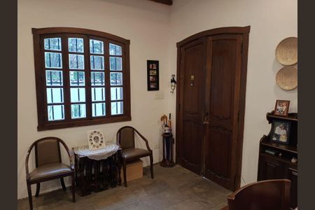 Casa à venda com 189m², 4 quartos e 2 vagas