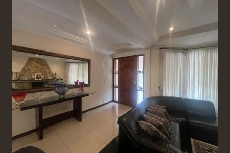 Casa à venda com 5 quartos, 480m² em Cidade São Francisco, Osasco