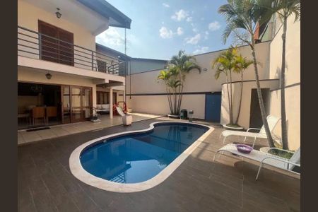 Casa à venda com 480m², 5 quartos e 5 vagas