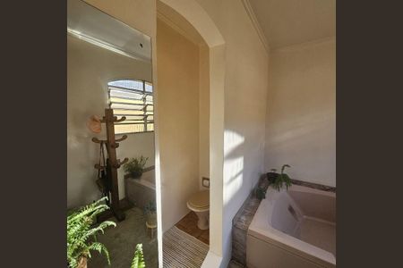 Casa à venda com 4 quartos, 283m² em Jardim Peri Peri, São Paulo