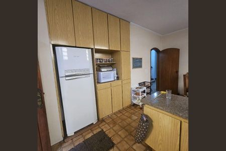 Casa à venda com 4 quartos, 283m² em Jardim Peri Peri, São Paulo