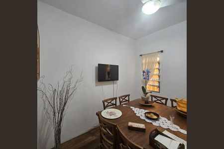 Casa à venda com 4 quartos, 283m² em Jardim Peri Peri, São Paulo
