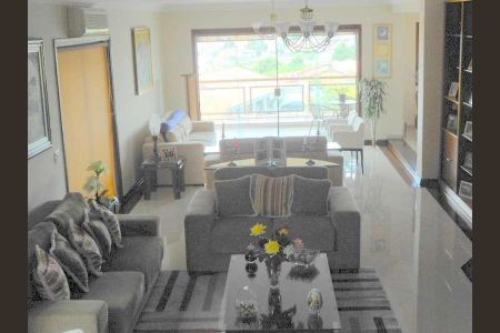 Casa à venda com 4 quartos, 500m² em Parque dos Principes, São Paulo