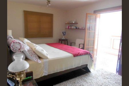 Casa à venda com 4 quartos, 500m² em Parque dos Principes, São Paulo