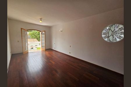 Casa à venda com 3 quartos, 303m² em Vila Sonia, São Paulo