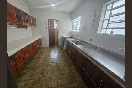 Casa à venda com 303m², 3 quartos e 4 vagas