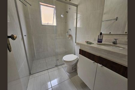 Casa à venda com 245m², 3 quartos e 2 vagas