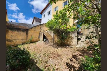 Casa à venda com 138m², 3 quartos e 2 vagas