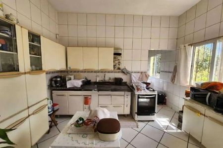 Casa à venda com 3 quartos, 138m² em Jardim Ester Yolanda, São Paulo