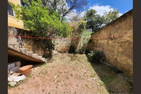 Casa à venda com 3 quartos, 138m² em Jardim Ester Yolanda, São Paulo
