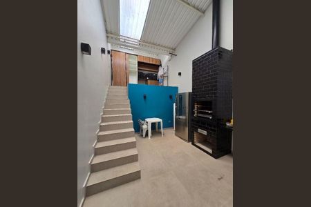 Casa à venda com 2 quartos, 140m² em Jardim das Vertentes, São Paulo