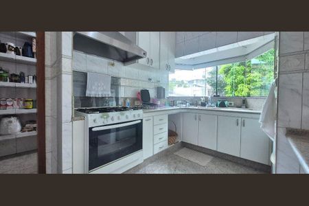 Casa à venda com 650m², 4 quartos e 10 vagas