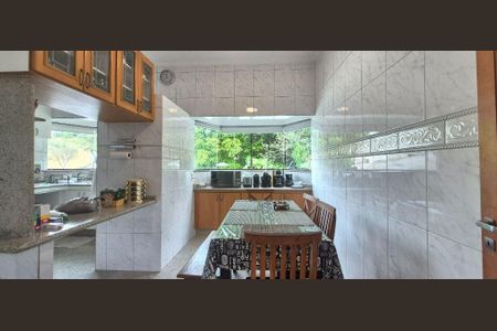 Casa à venda com 650m², 4 quartos e 10 vagas