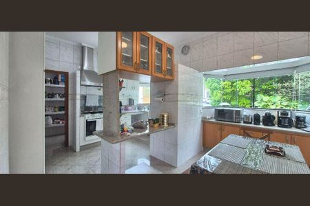 Casa à venda com 650m², 4 quartos e 10 vagas