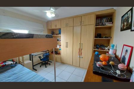Casa à venda com 3 quartos, 305m² em Jardim Monte Kemel, São Paulo