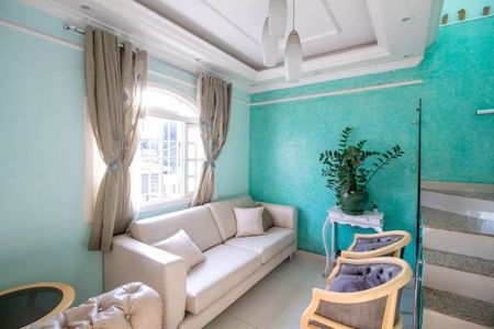 Casa à venda com 4 quartos, 400m² em Vila Indiana, São Paulo