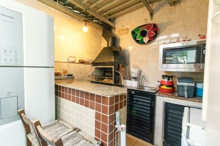 Casa à venda com 250m², 4 quartos e 2 vagas
