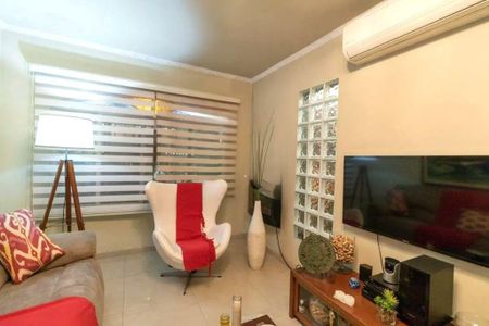 Casa à venda com 250m², 4 quartos e 2 vagas